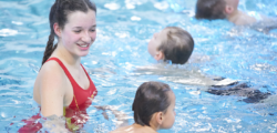 Gemeinsam Schwimmen lernen